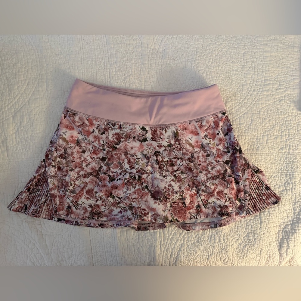 Lululemon Play Off the Pleats Skirt 4 Blossom Spritz Multi / Pink Chalk